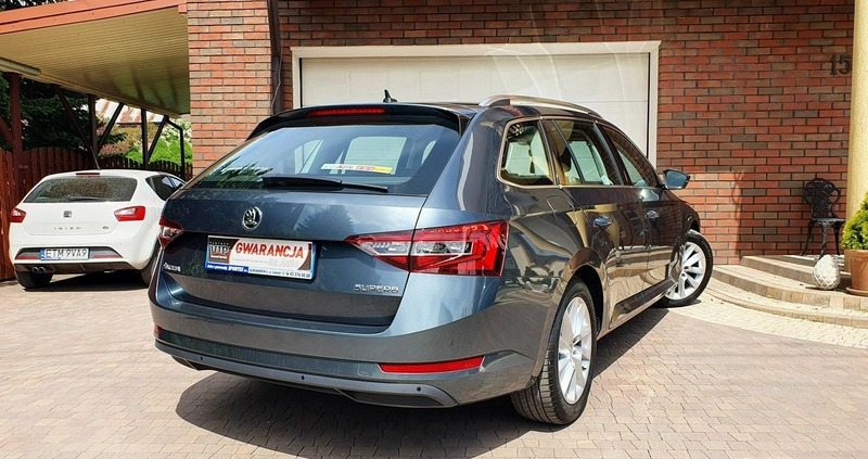 Skoda Superb cena 81300 przebieg: 135590, rok produkcji 2017 z Rzeszów małe 781